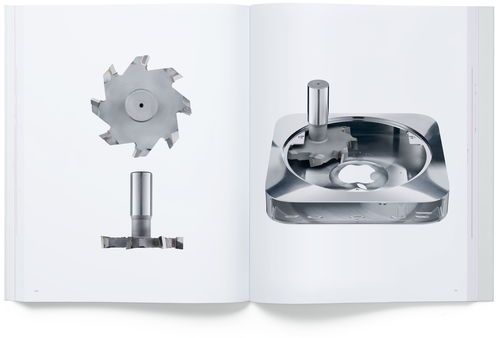 藏漫阁背后的51岁男人，为何比新款iPhone X更值得关注？